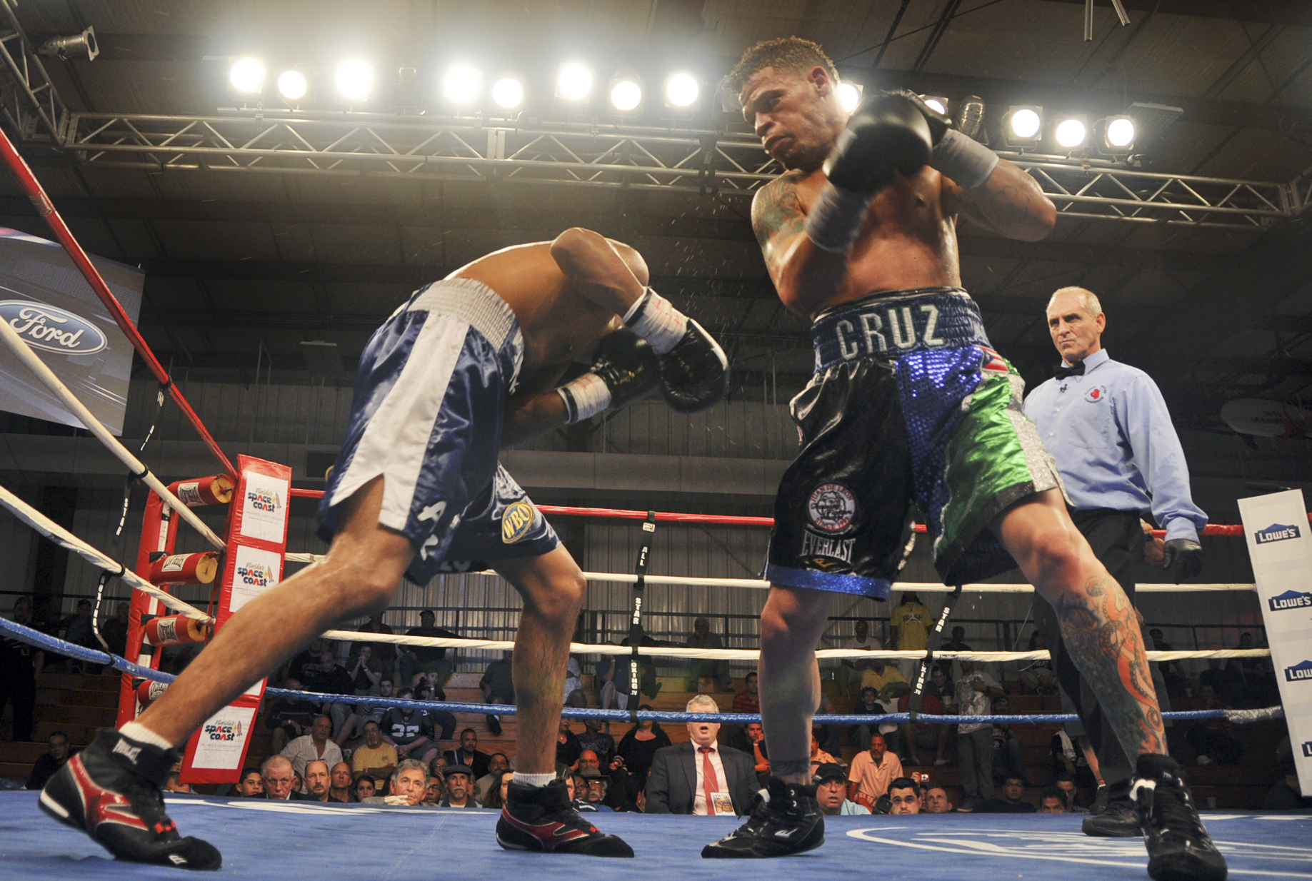 Homosexuell, Orlando Cruz, Att komma ut ur garderoben, boxning