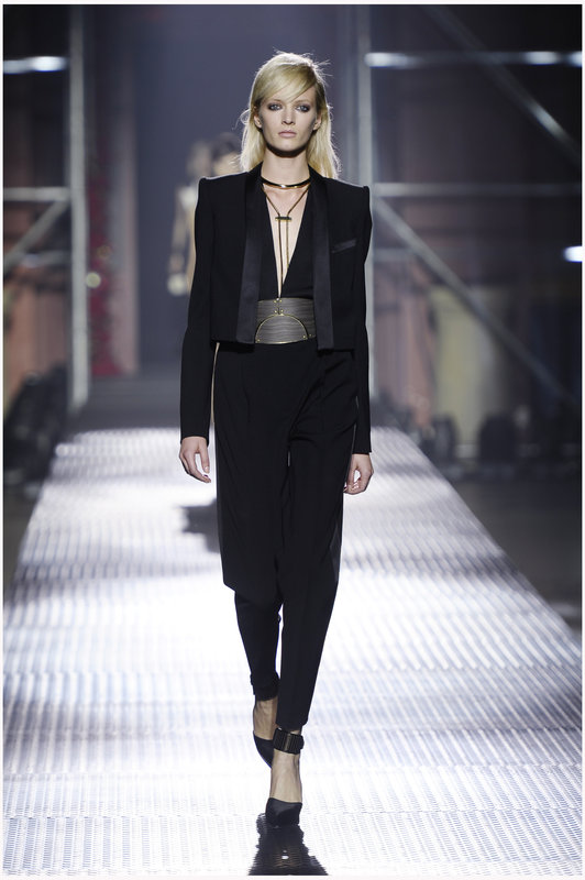  v-ringat, Catwalk, Trendspaning