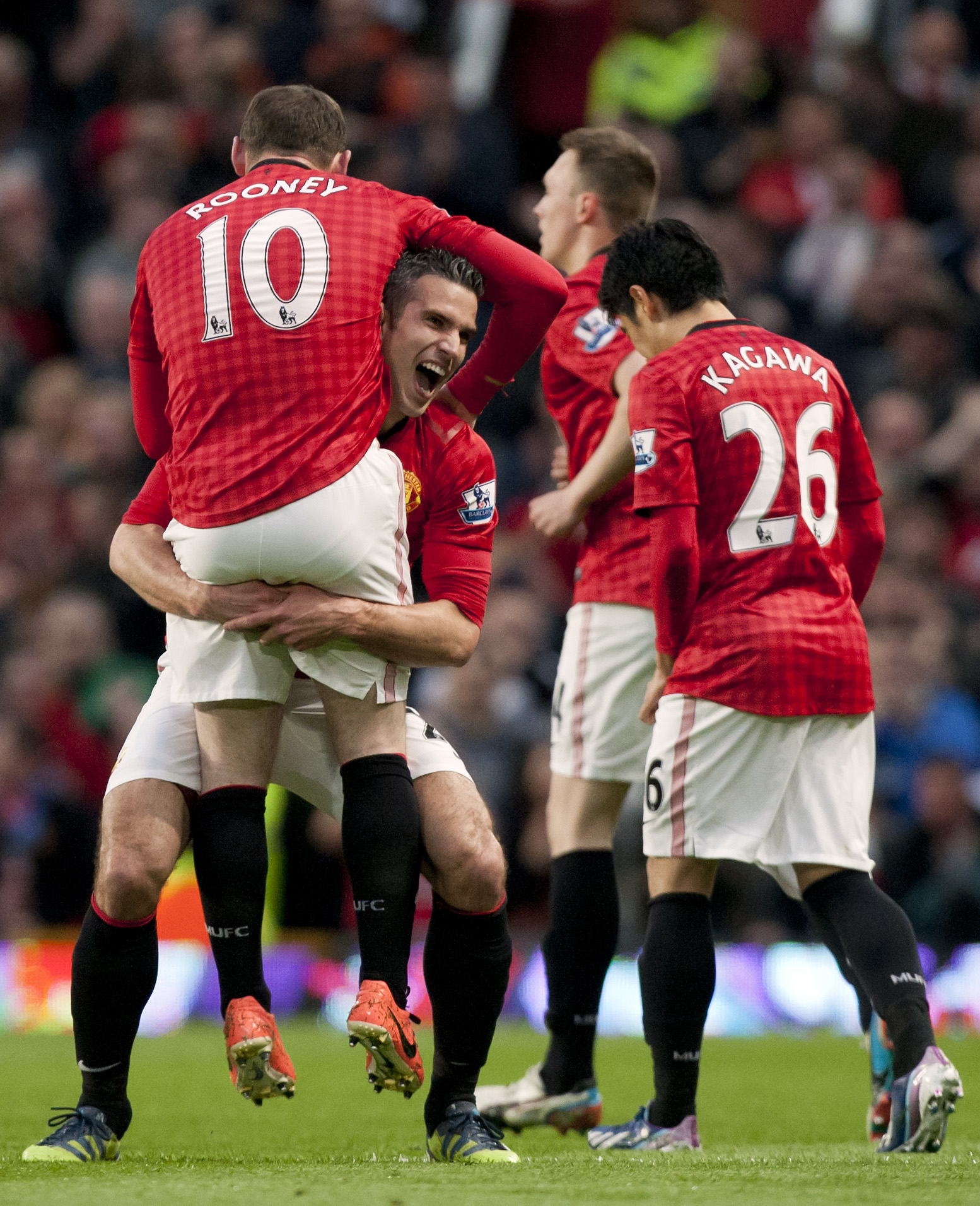Manchester Ciy, Luis Suarez, Robin van Persie, Aston Villa, Premier League, Manchester United, Patrice Evra