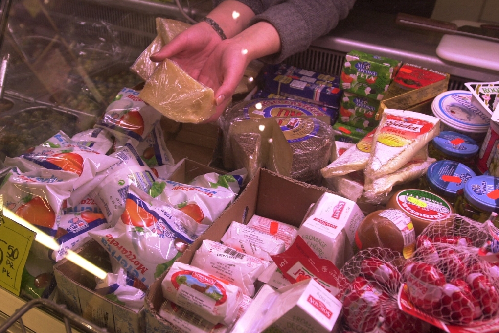 Influensa, Larm, Listeria, Gravid, Sjuk, Mat, Död, Ost, Grillkorv, Ica, Kott