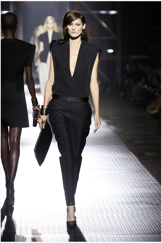 Catwalk,  v-ringat, Trendspaning