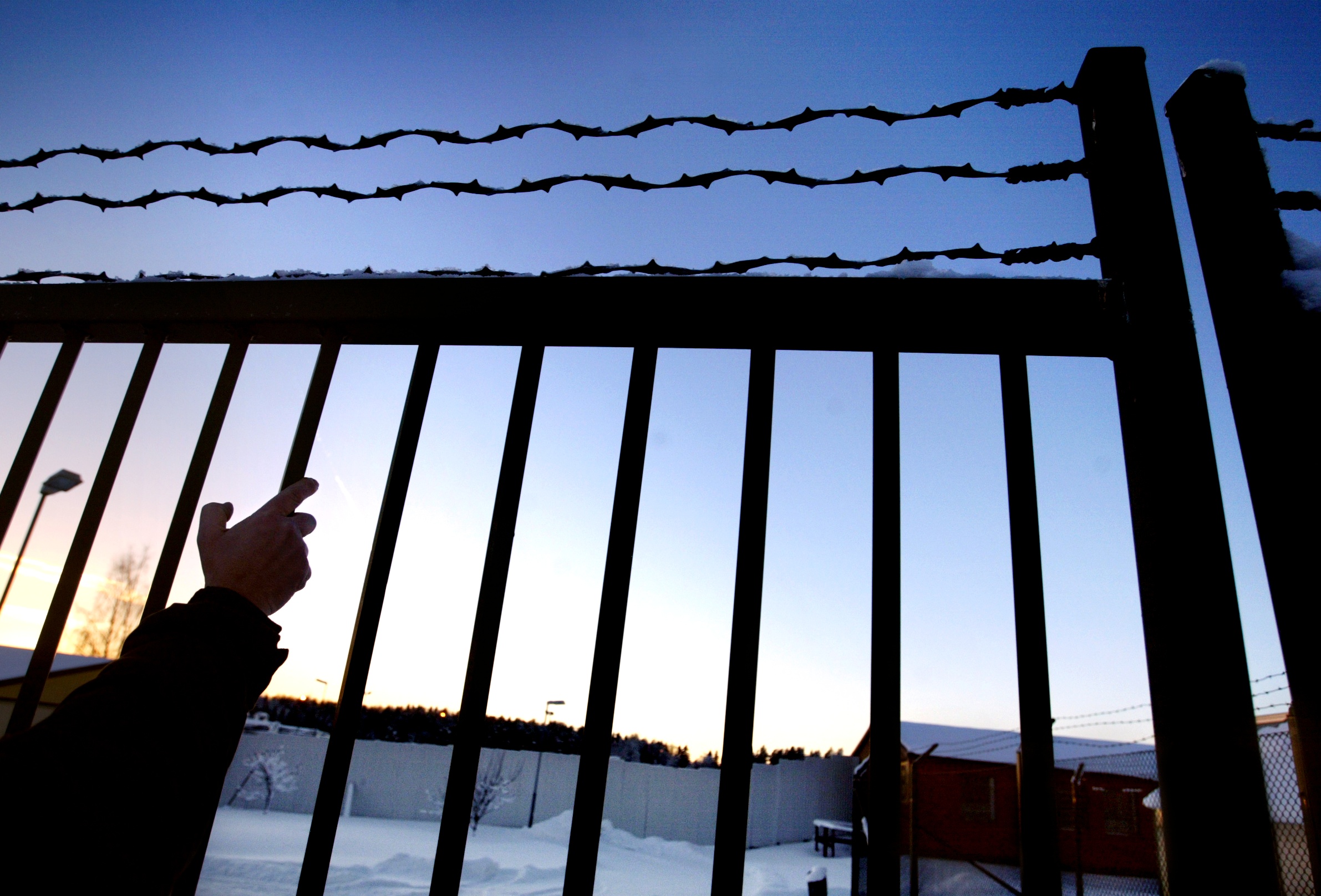 Amnesty, Asylsökande, Kriminalvården