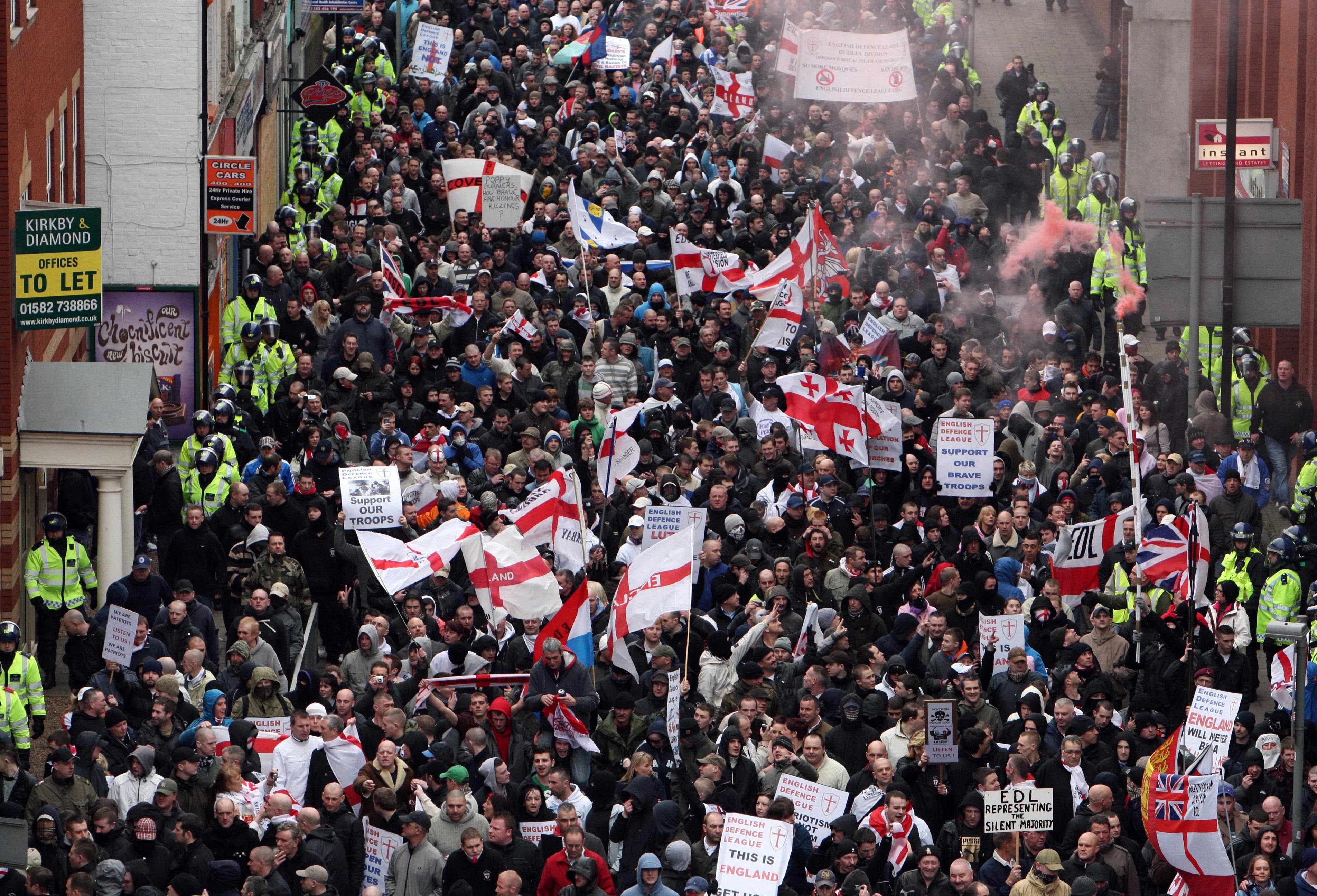  Counterjihad, English Defence League,  Tommy Robinson, huliganer, Swedish Defence League, Islam, Robert Spencer,  Pamela Geller