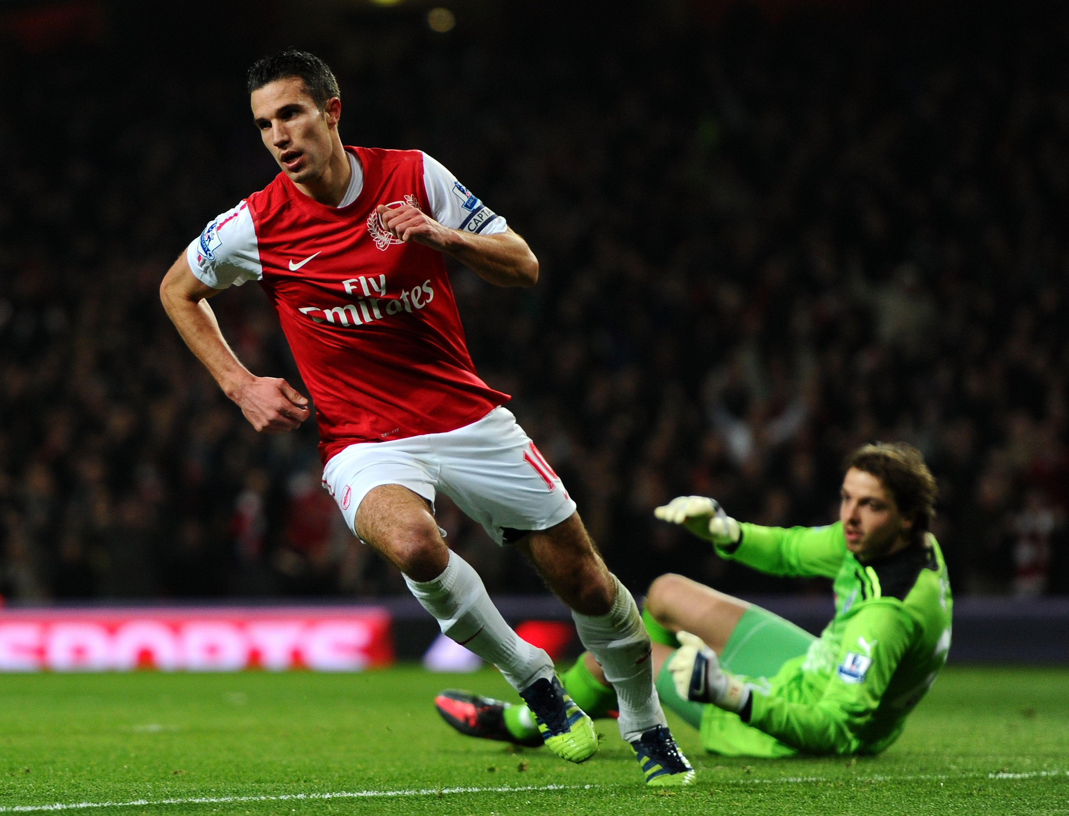 Fotboll, anzhi, Robin van Persie, Ryssland, Anzhi Makhachkala, Guus Hiddink, Arsenal