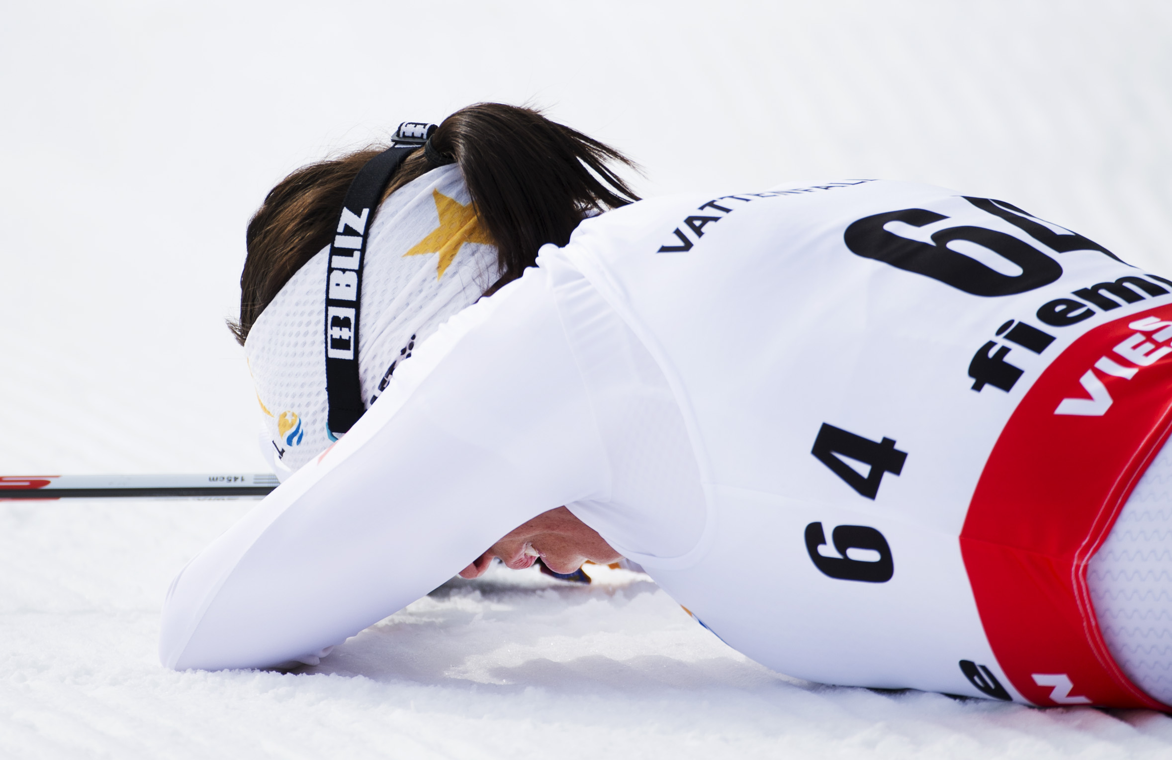 besviken, Säsong, Charlotte Kalla, Teknik