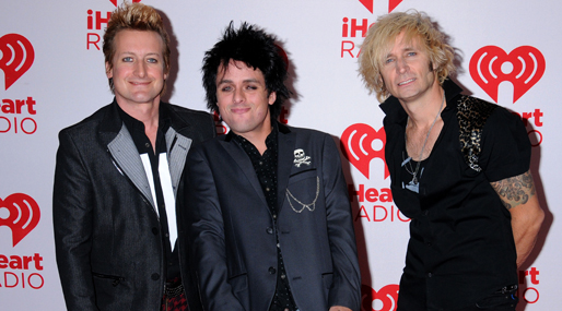 Justin Bieber, Missbruk, Green Day