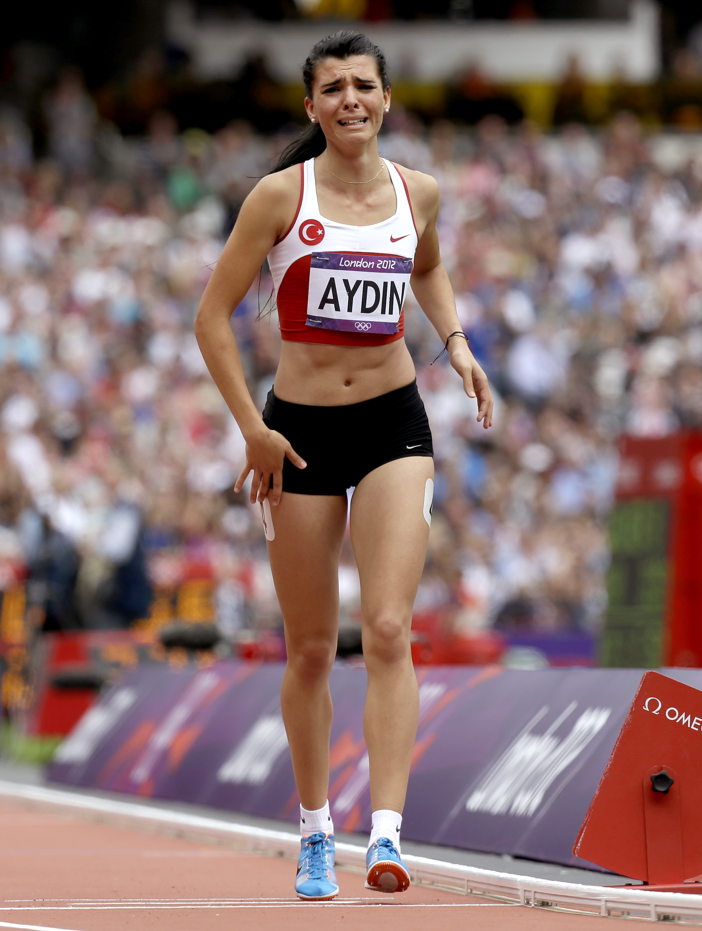 Merve Aydin, Tårar, bilder