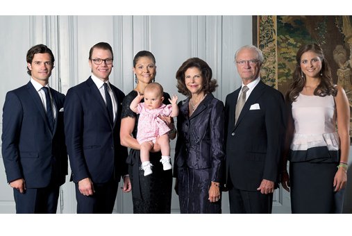 Slottet, Nyårshälsning, Estelle, Kungafamiljen