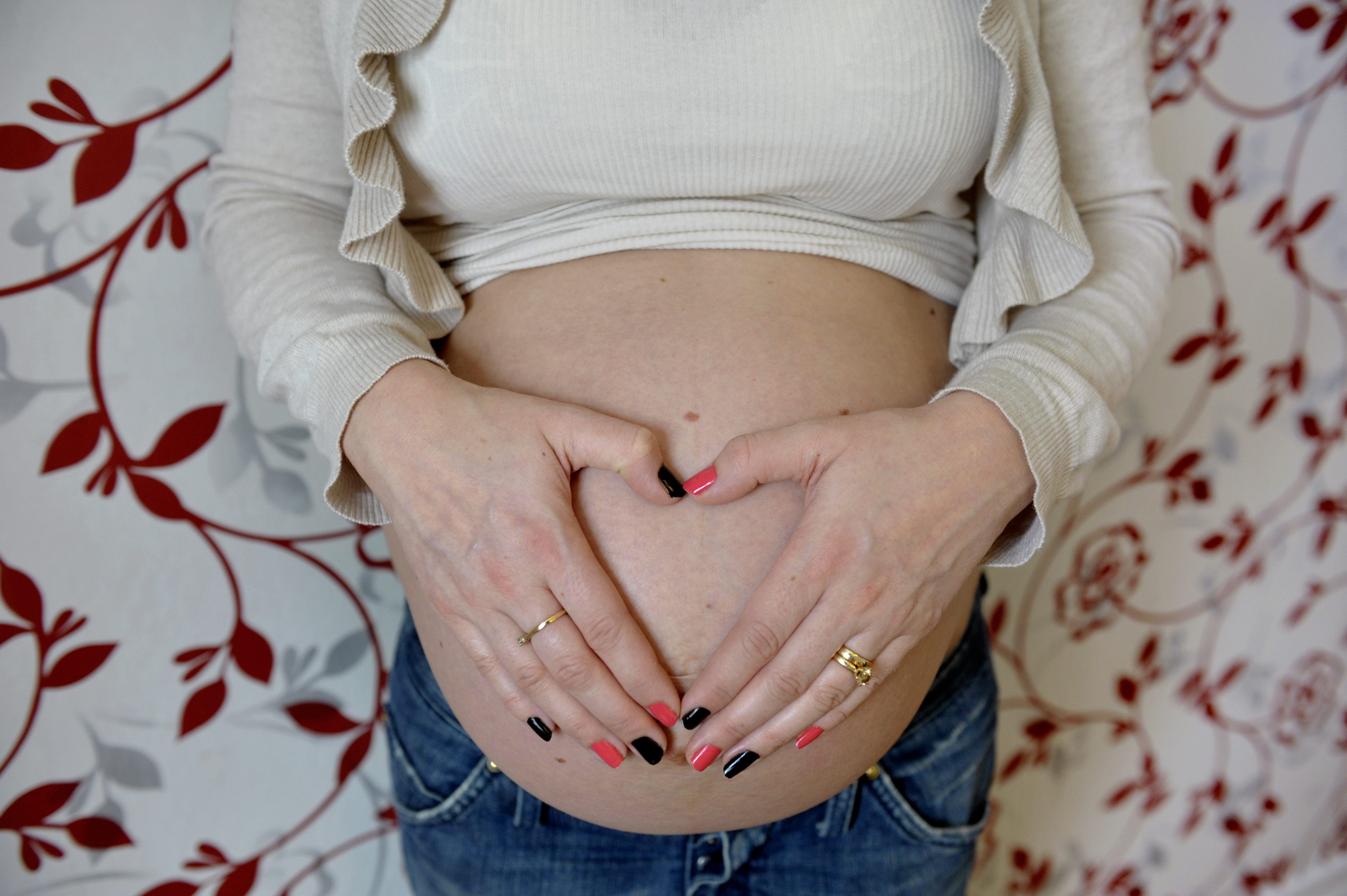 "Jag f&ouml;rst&aring;r inte varf&ouml;r kvinnor ska beh&ouml;va genomg&aring; denna sm&auml;rtsamma process".