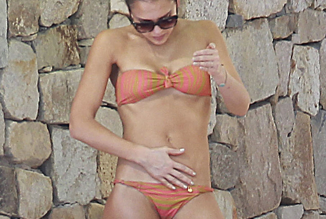 Bikini, Jessica Alba