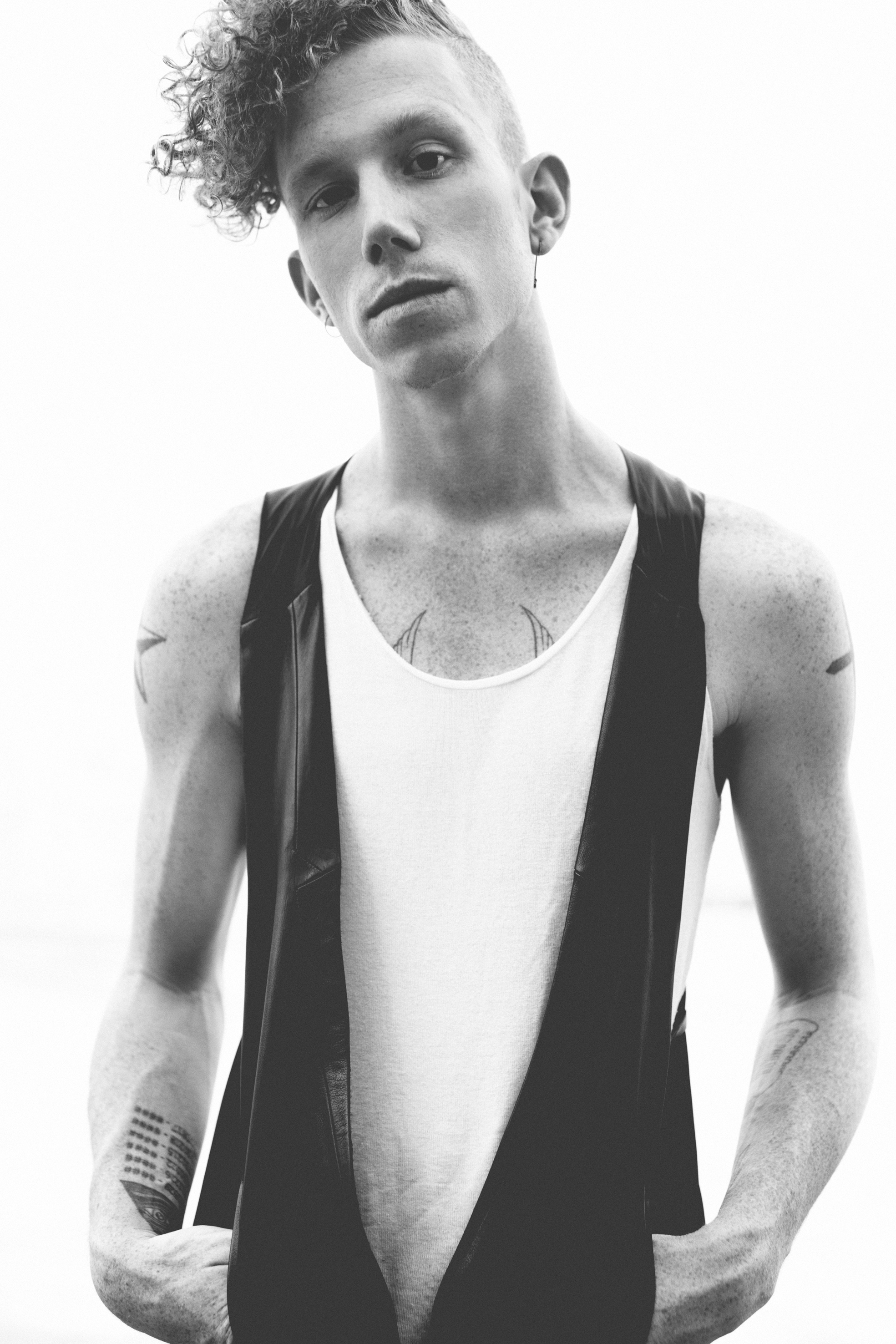 Nyheter24, Söndagsintervjun, Erik Hassle, 2012, Nöje