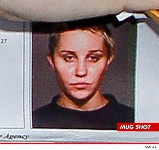 Droger, Amanda Bynes, Peruk, Rätten