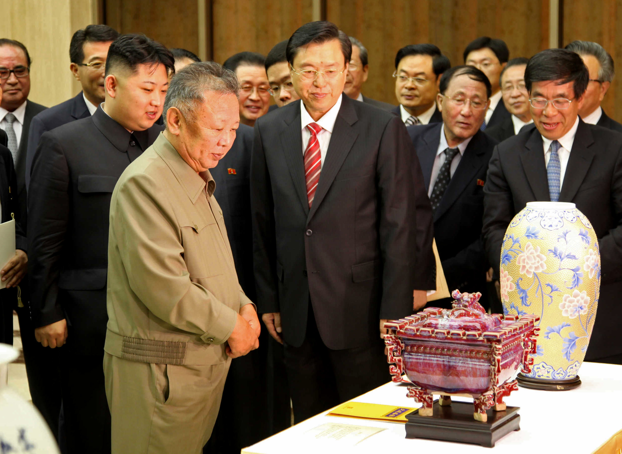 Val, Nordkorea, Politik