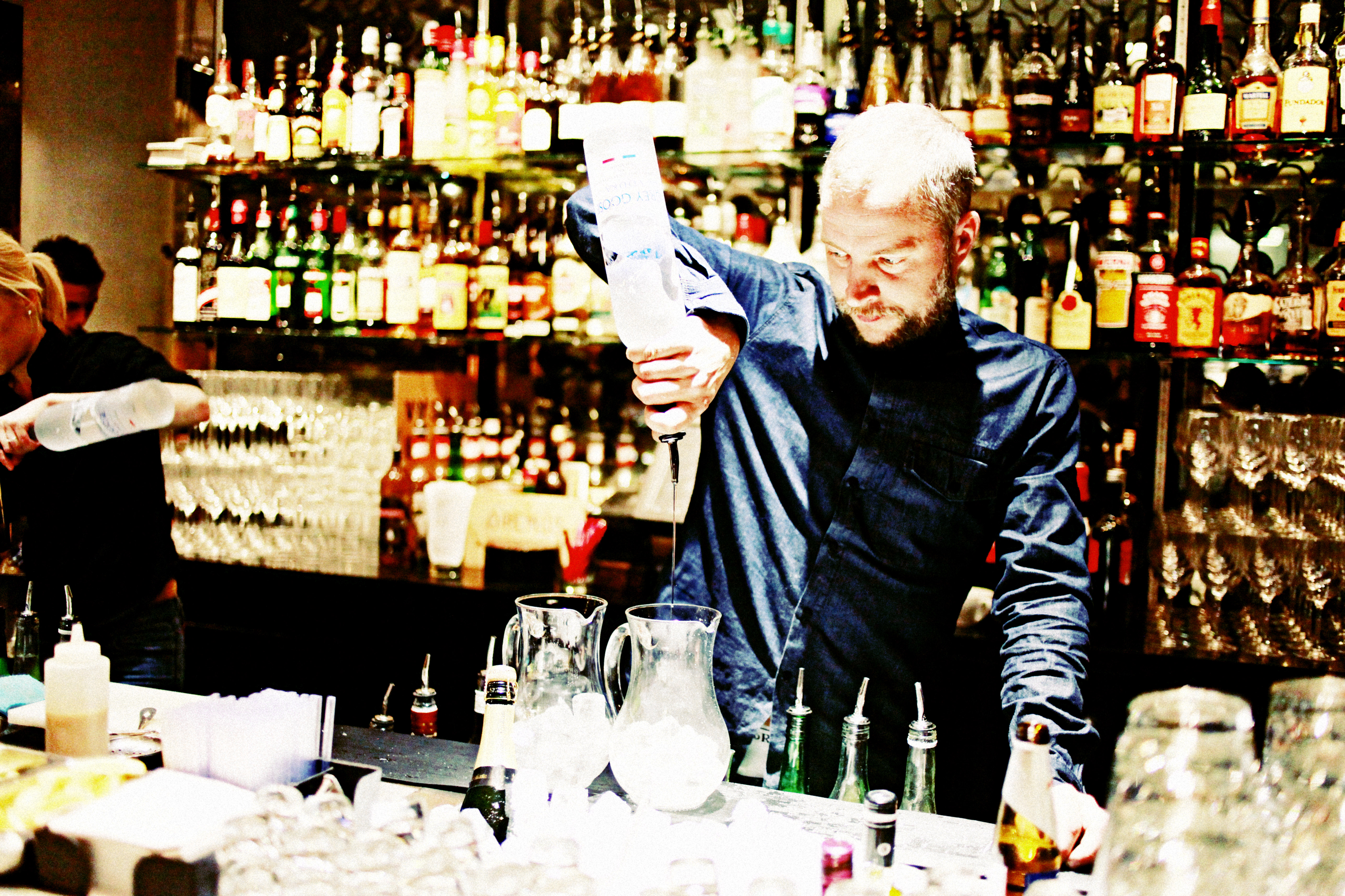  riche lilla baren,  Veckans Skönaste Bartender, Vassa Eggen, Jesus Lappalainen, Riche
