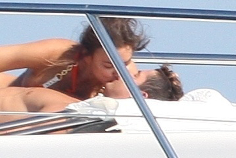 Semester, Flickvänner, Yacht, Barn, kändis, Modell, Beach, Cristiano Ronaldo, Bikini, 2012, Stjärna, Irina Shayk, Lyx, Fotboll, Ronaldo