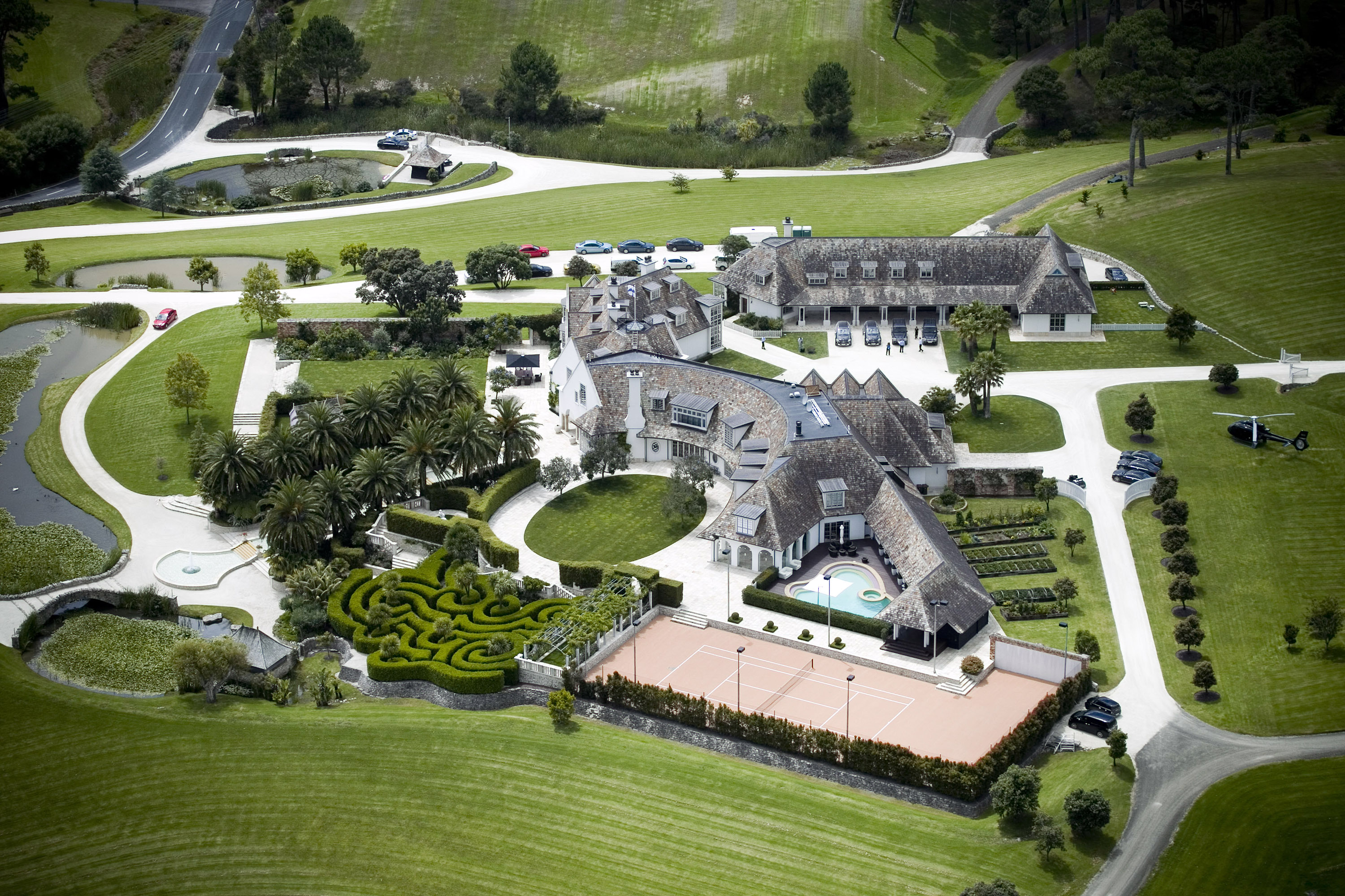  Gabon, Kim Dotcom,  Mega, Megaupload