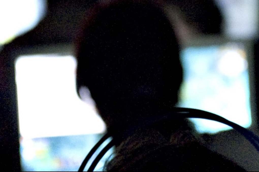 Hacker, Sjuksköterska, Dataintrång