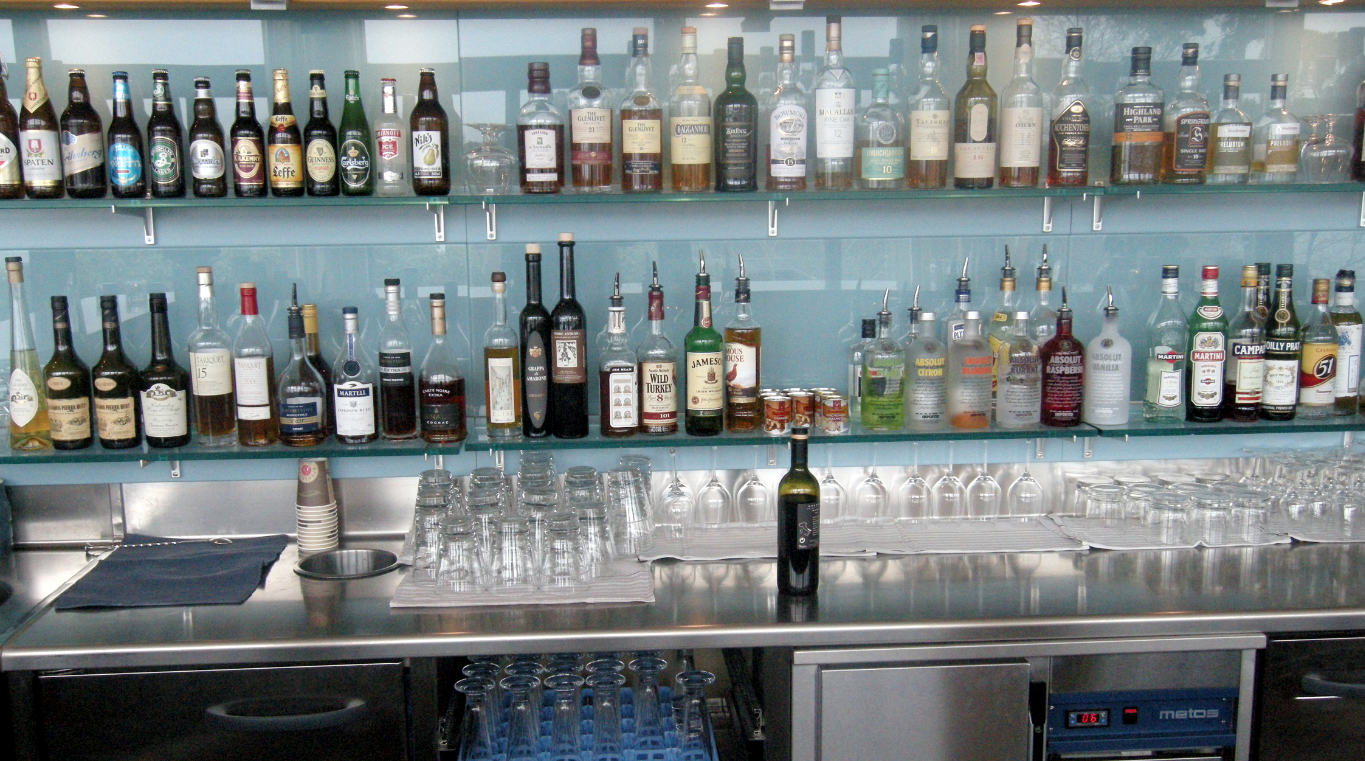 Bar, Alkohol, Polisen, Sundsvall,  Galleria, Restaurang, Hemfridsbrott
