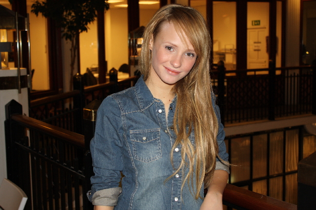 Dessie, Paow, Alexandra Nilsson, Kissie, Intervju, Blogg, Bloggare, Blondinbella, Desire Nilsson, Stor intervju, Bloggerska