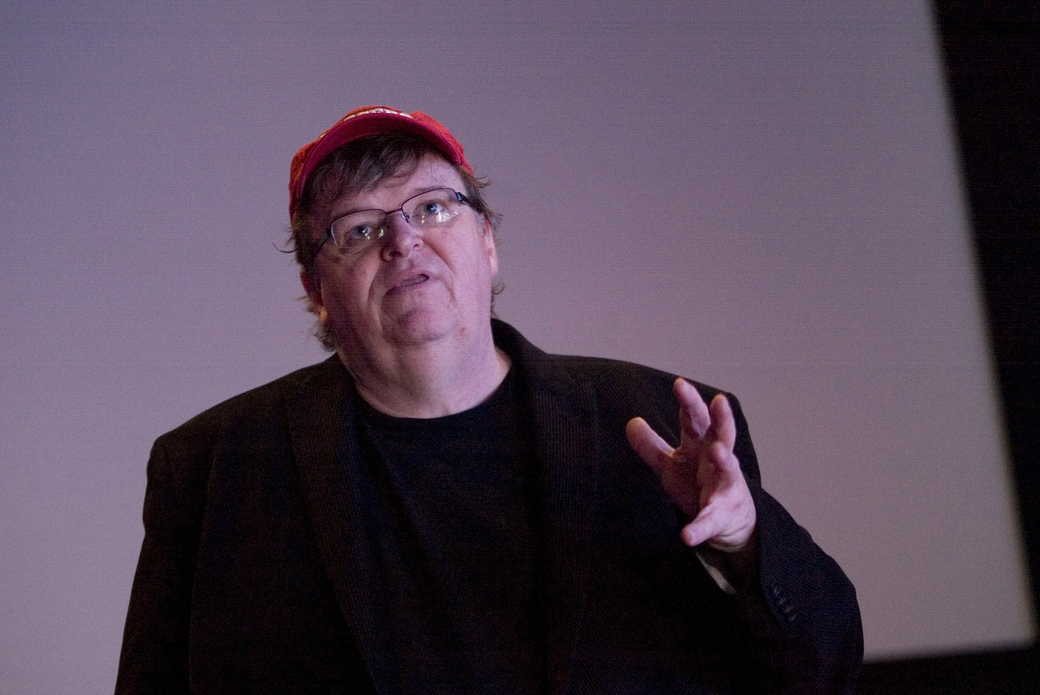 Julian Assange, Michael Moore