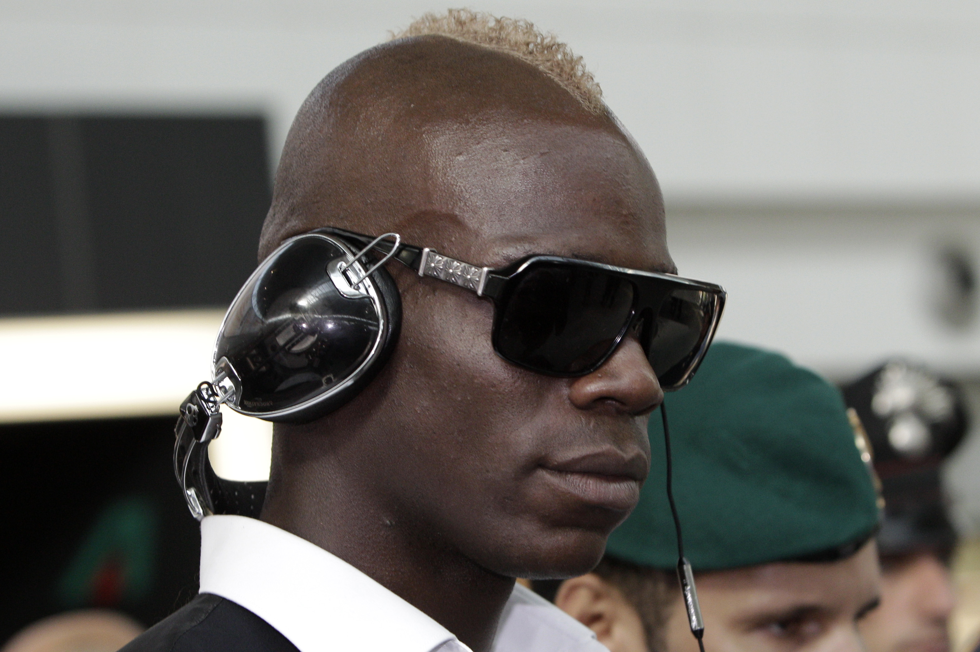  Kameratjuv, Kamera, Upptåg, Bus, Mario Balotelli