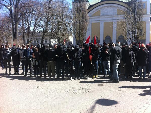 Polishäst, Svenskarnas parti, Polis, 1 maj, Demonstrationer