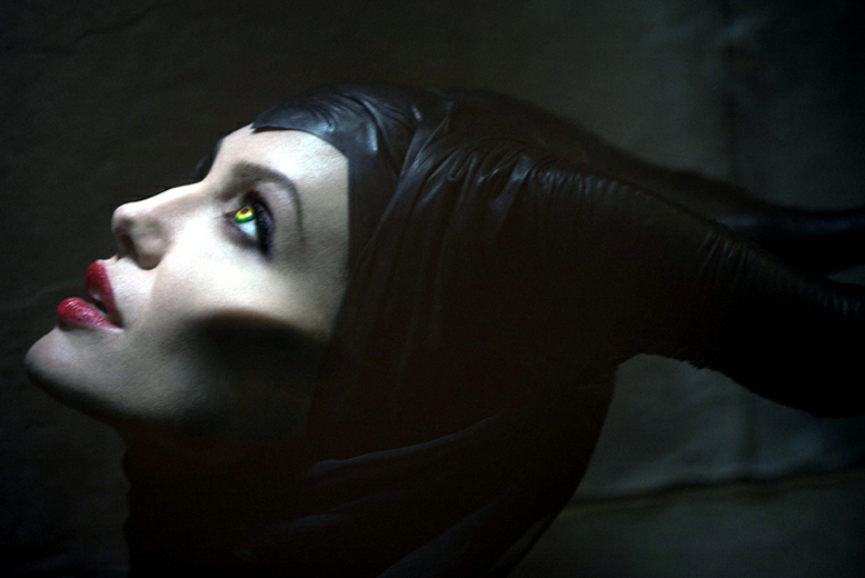 Maleficent, Angelina Jolie, Sleeping Beauty, Törnrosa, Onda fén, Film