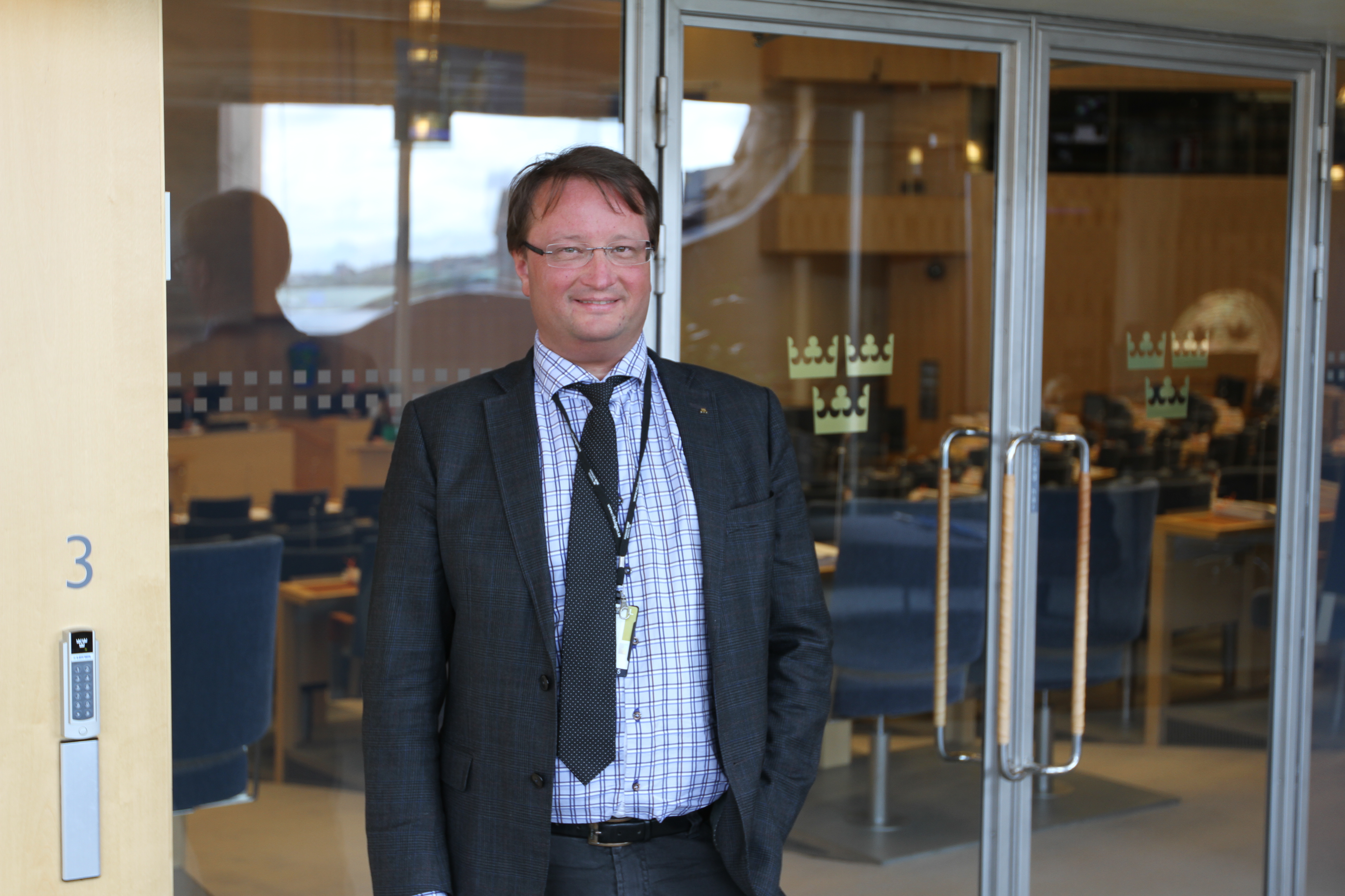 Riksdagsledamot, Riksdagen, SVT, Media, Twitter, SR,  Alliansfritt, Journalister, Blogg, Lars Beckman, Carl Bildt