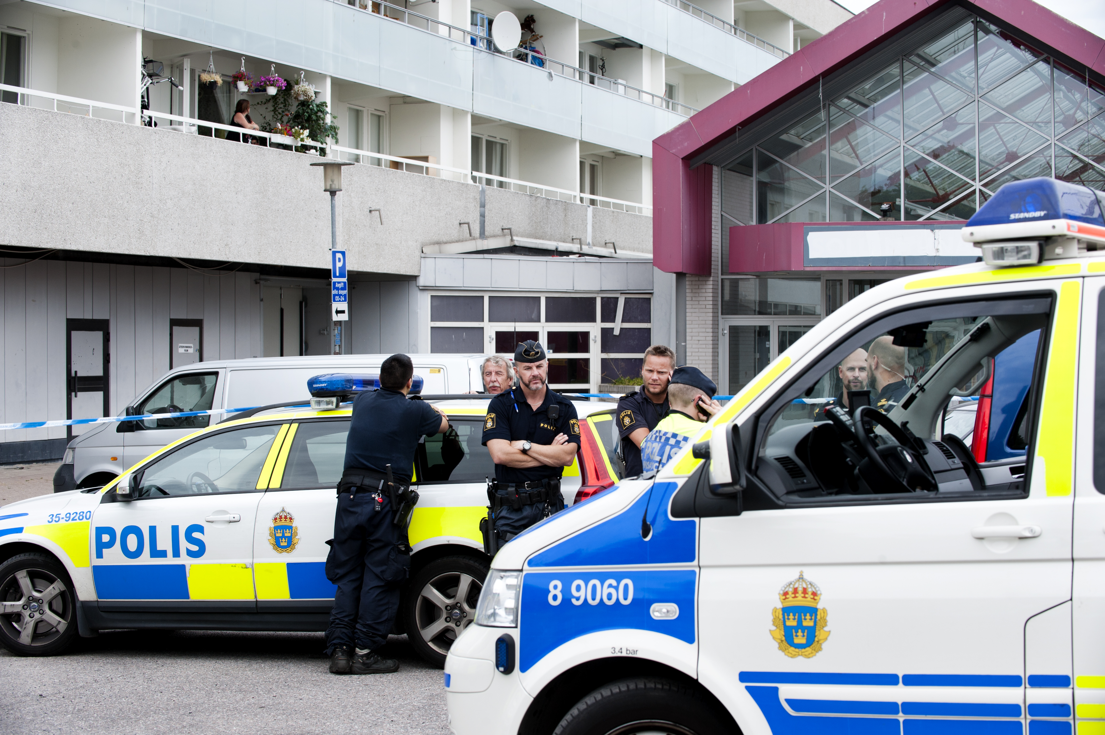 Polis