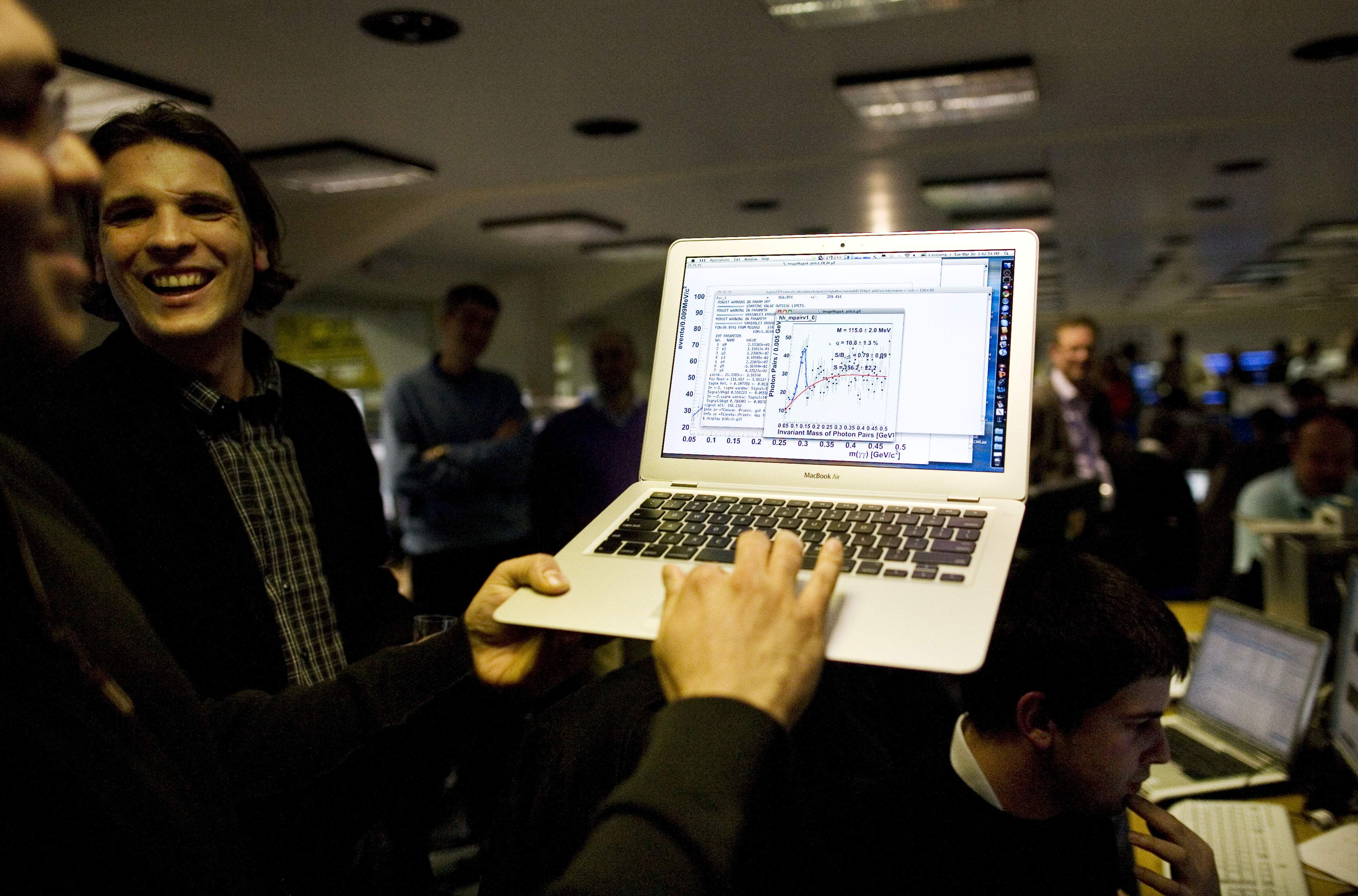Partikelaccelerator, CERN, Big bang, LHC