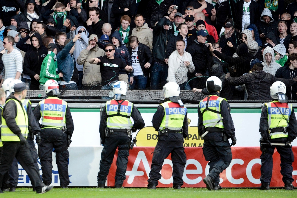 Hammarby, Söderstadion, Bajen, Assyriska, Polis, Pepparspray