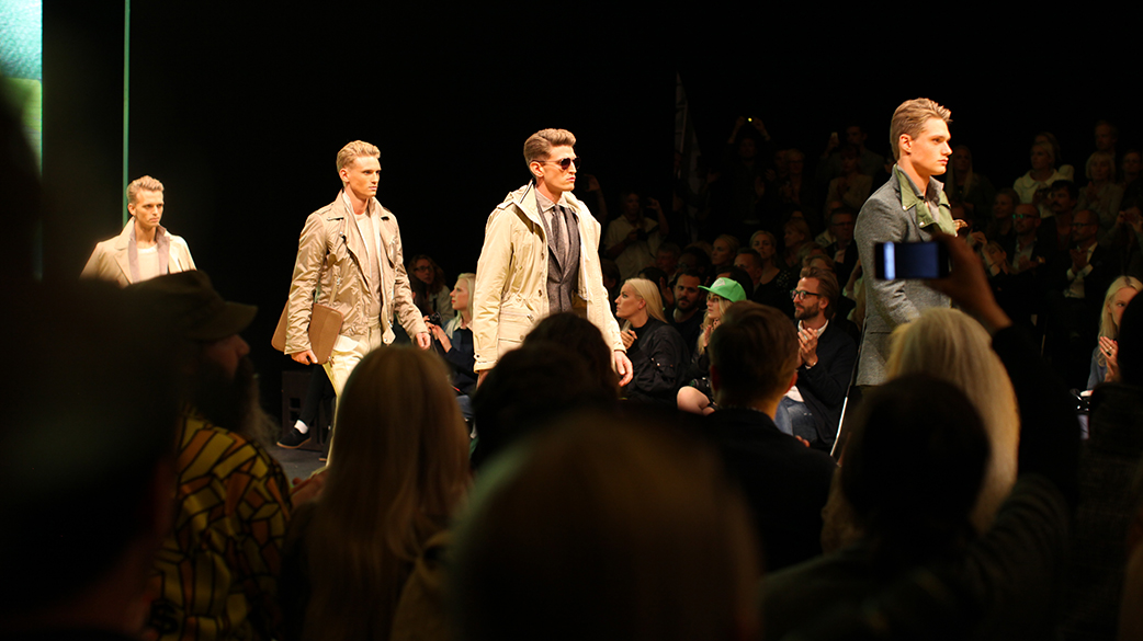 Fashion Week, Behind the scenes