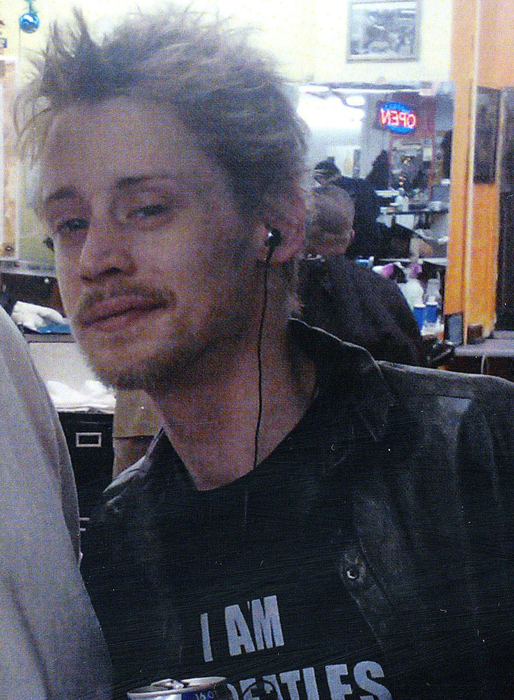 drogmissbruk, ensam hemma, Hemlös, Macaulay Culkin, Barnstjärna