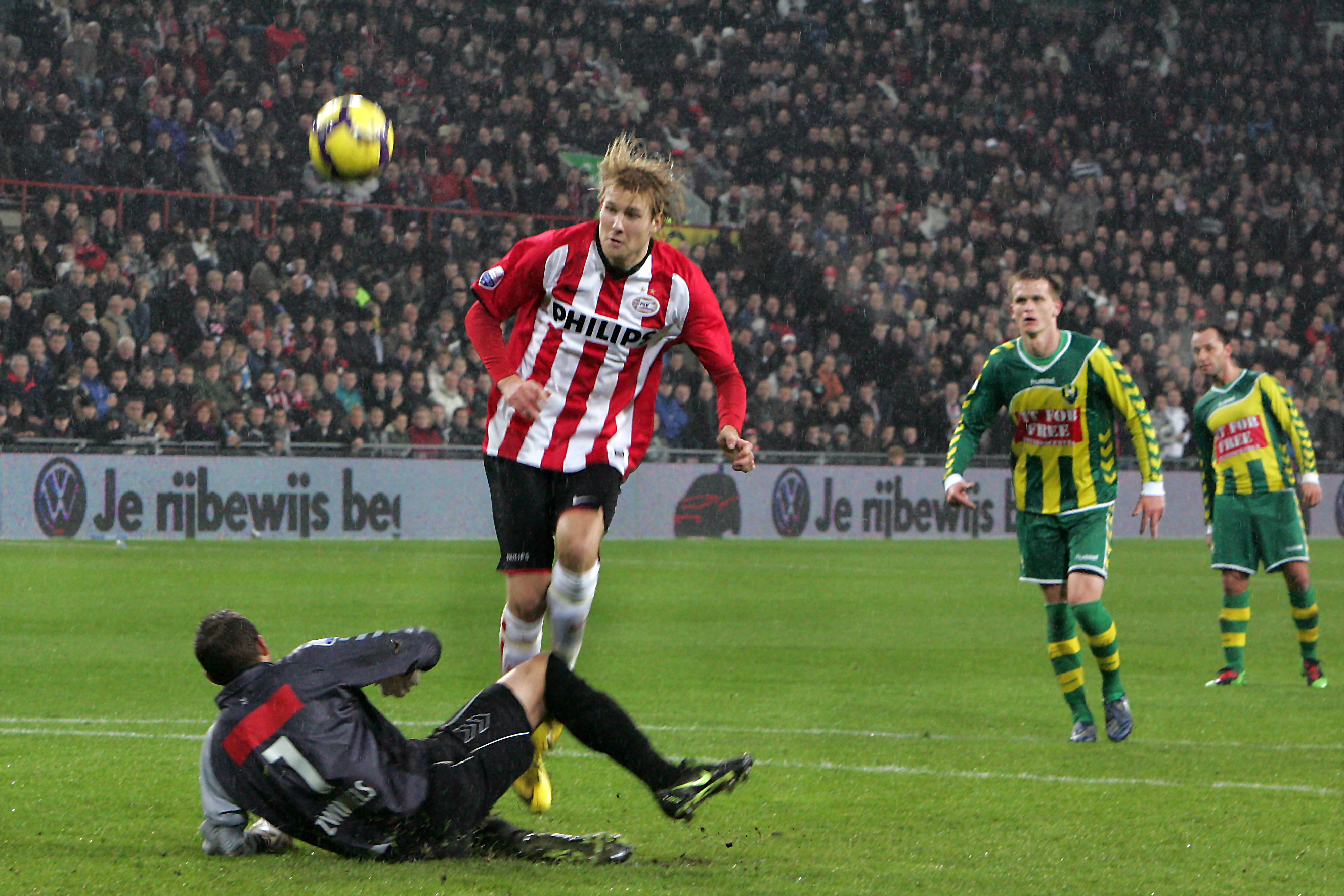 Heracles, Samuel Armenteros, Ola Toivonen, Andreas Granqvist, PSV Eindhoven, Andreas Isaksson, Fredrik Stenman