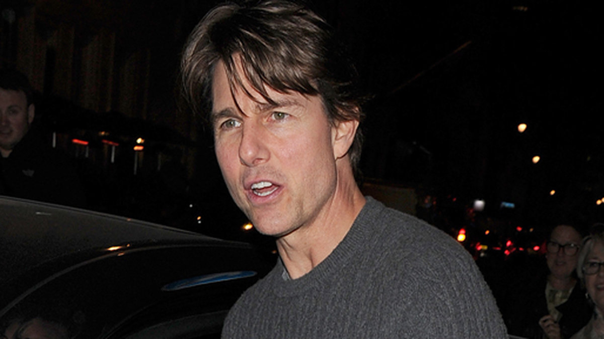Tom Cruise är ute och ränner i London-natten. 