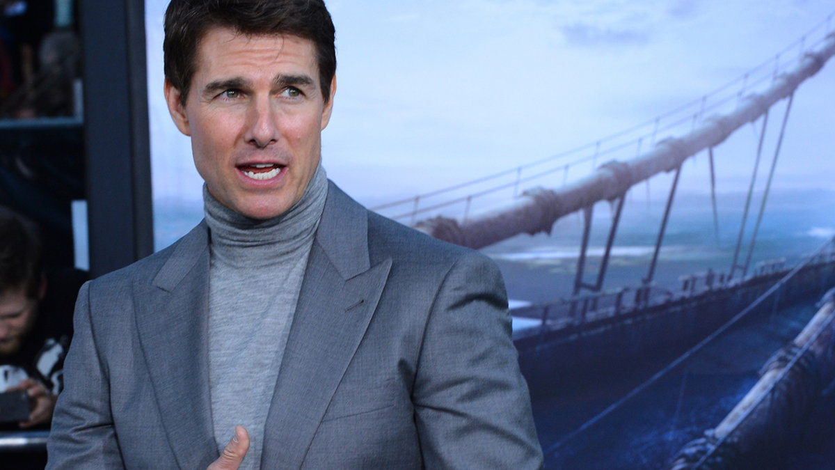 Tom Cruise hatar som sagt att frysa. Ja, det är så viktigt att han hålls varm så han har hjälpredor som släpar runt infravärme för att höja stjärnans temperatur. 