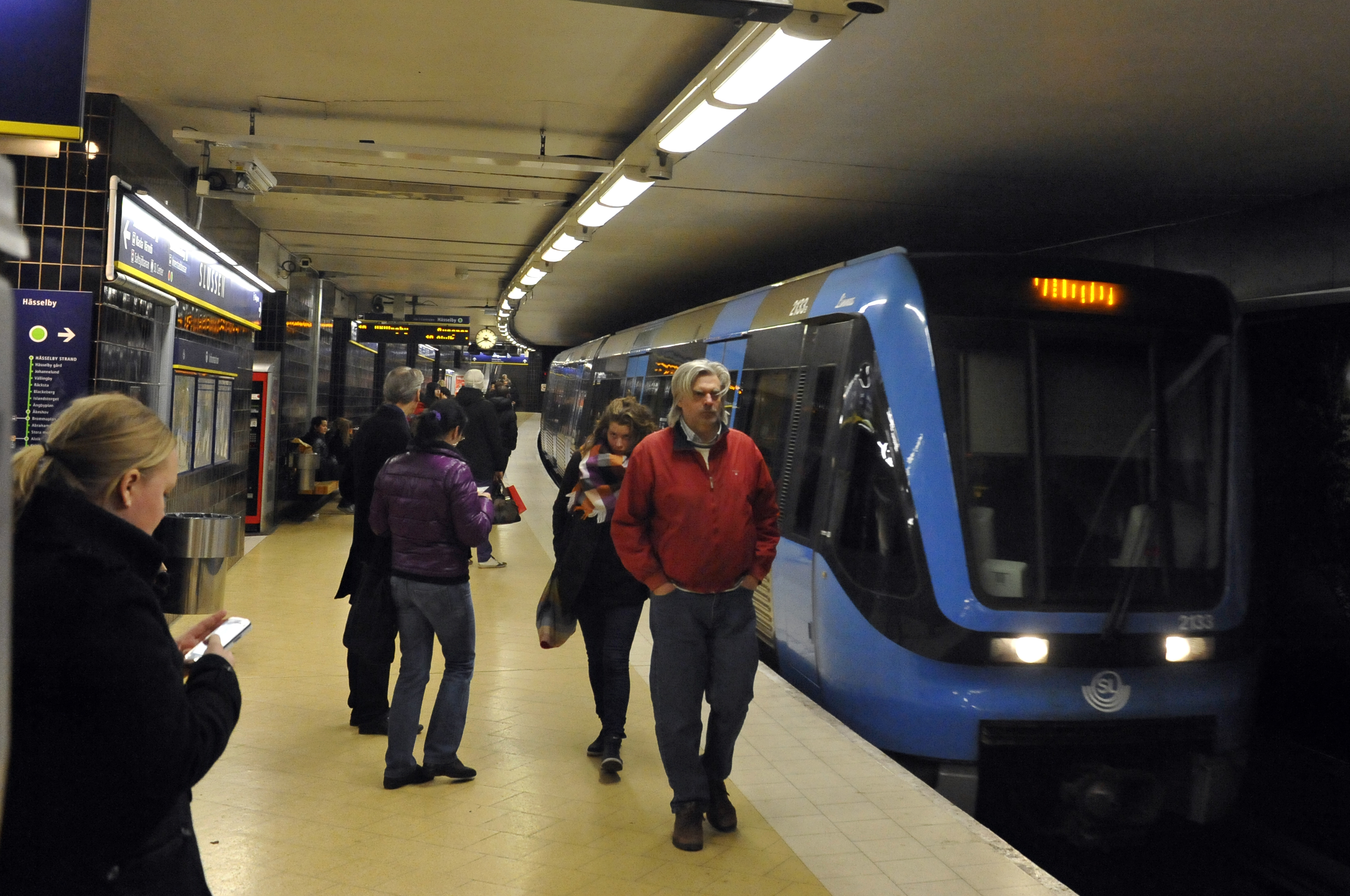 G4S, som är verksamma i Stockholms tunnelbana, säger till Nyheter24 att de bara fått in positiva reaktioner kring de nya uniformerna.