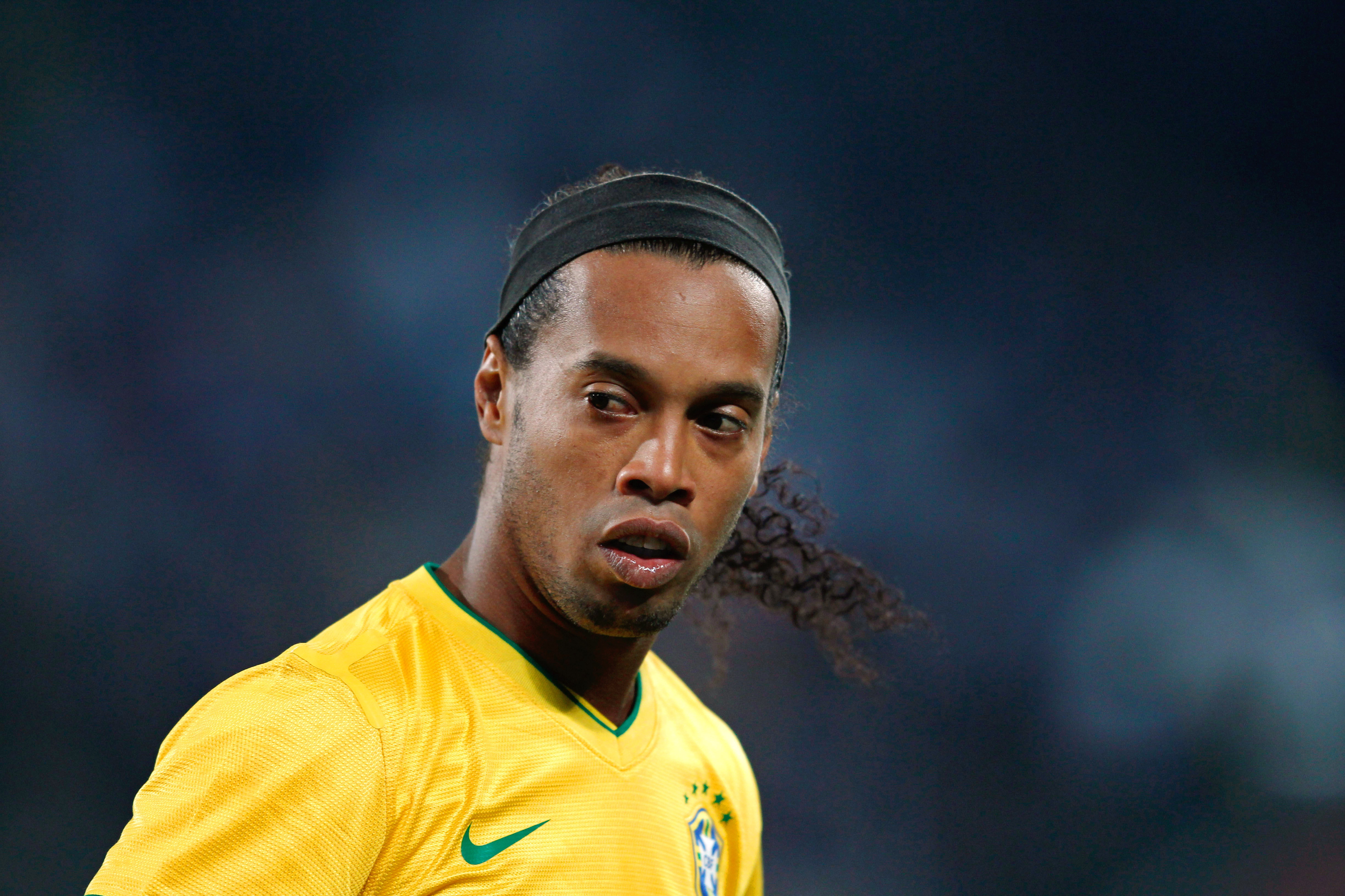 Atletico Mineiro, Ronaldinho, Tänder, Skönhetsoperationer, Brasilien