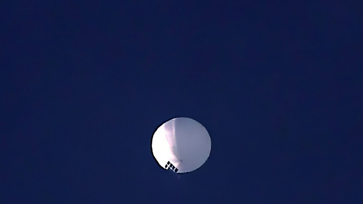 En ballong på hög höjd över Billings i Montana. USA håller för närvarande på att spåra en misstänkt kinesisk övervakningsballong som har setts i amerikanskt luftrum de senaste dagarna.