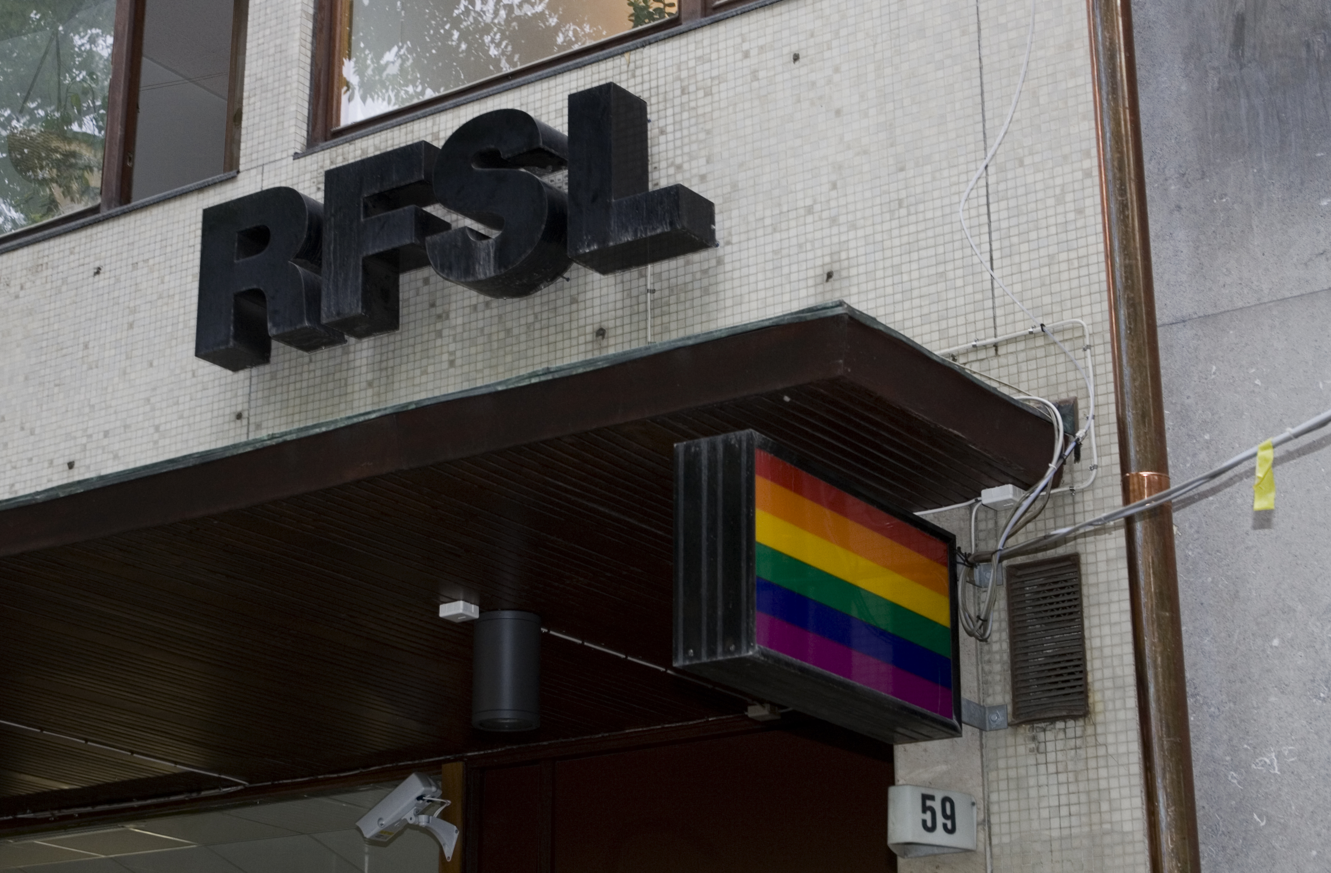 RFSL har tagit fram en rapport som visar att HBT-personer blir dåligt bemötta på ungdomsmottagningarna.