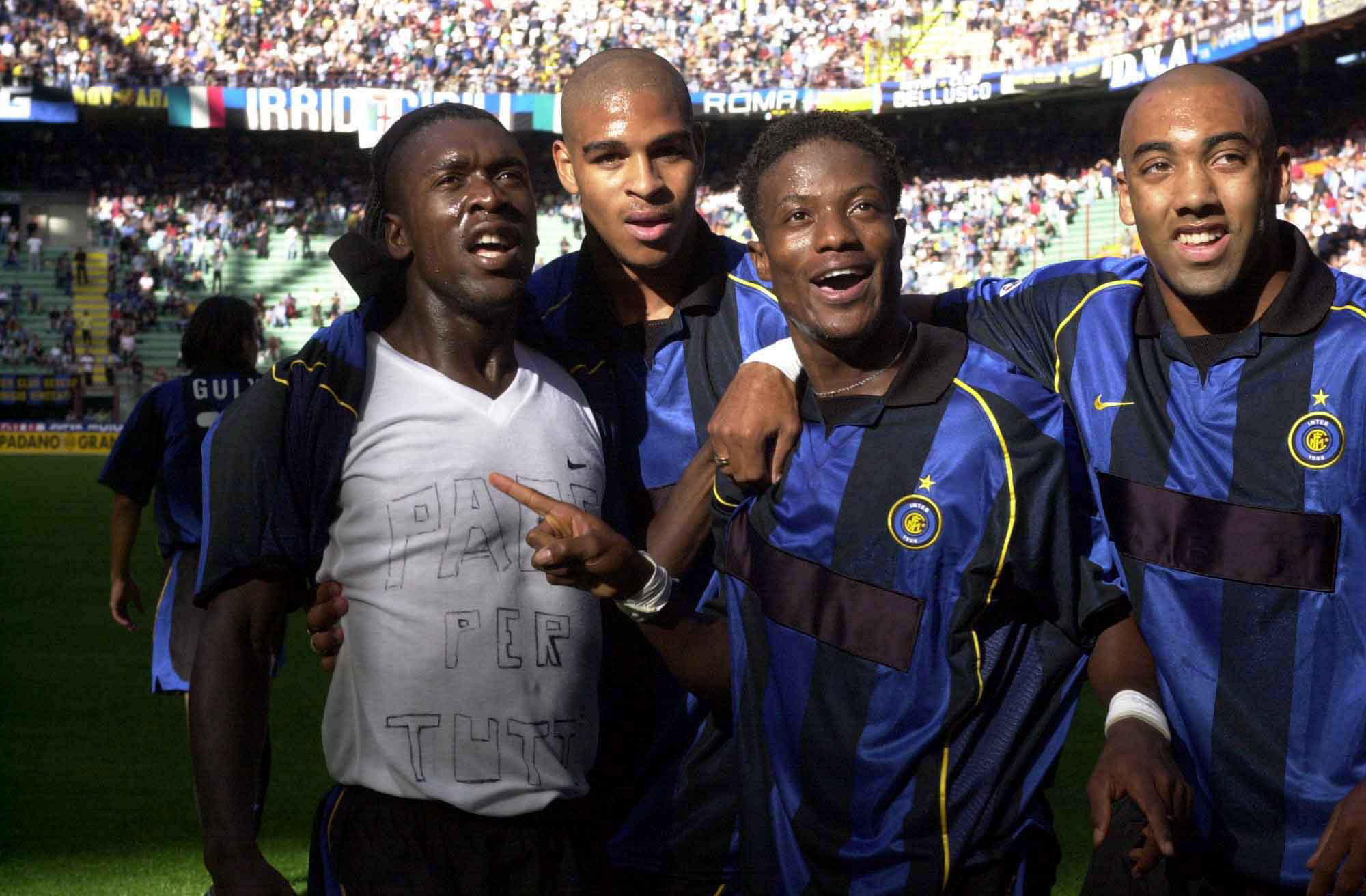 Han spelade i Inter 1999-2002, men vann inga titlar där. Han spelade i Inter 1999-2002, men vann inga titlar där.