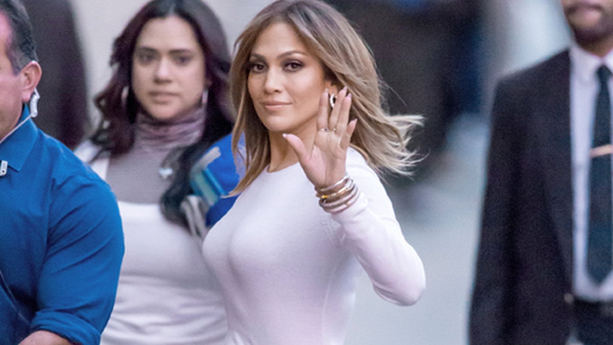 Jennifer Lopez gästar Jimmy Kimmel Live! i Hollywood. 