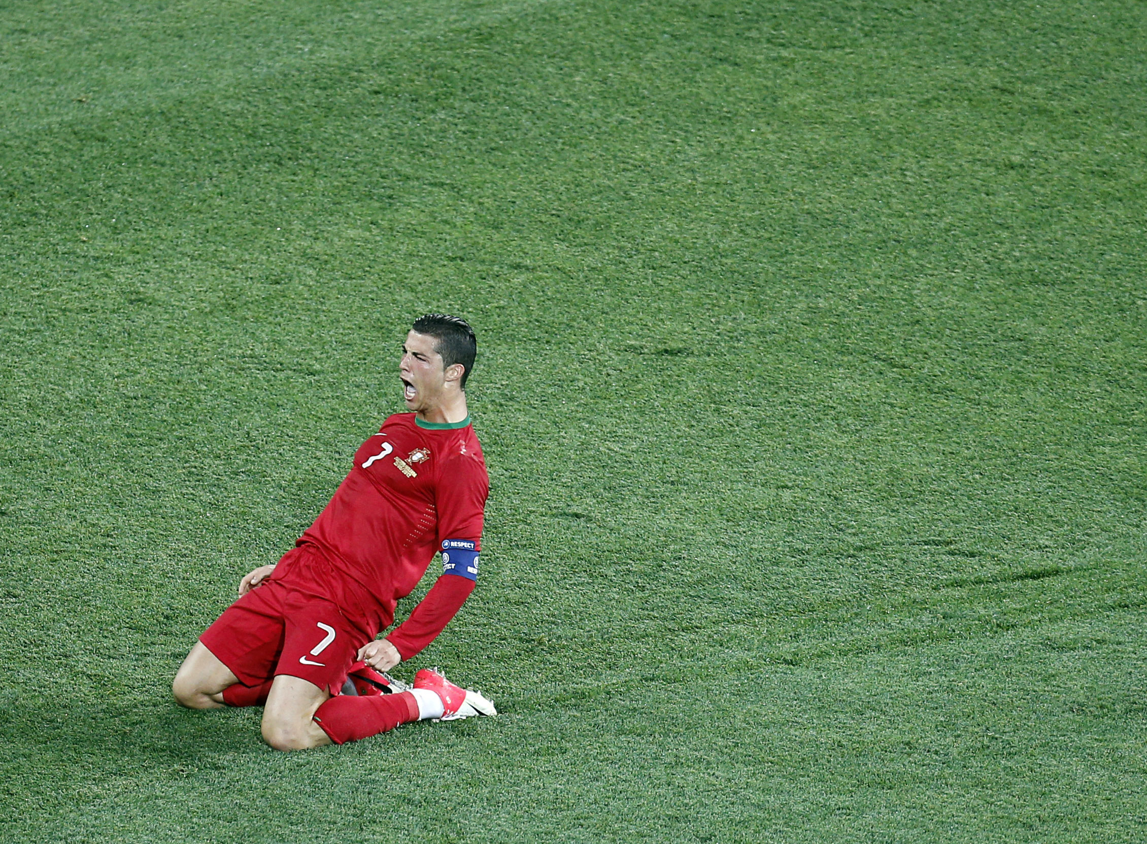 Cristiano Ronaldo gjorde två mål mot Holland i den sista gruppspelsmatchen och går in med stort självförtroende inför kvällens kvartsfinal mellan Portugal och Tjeckien.