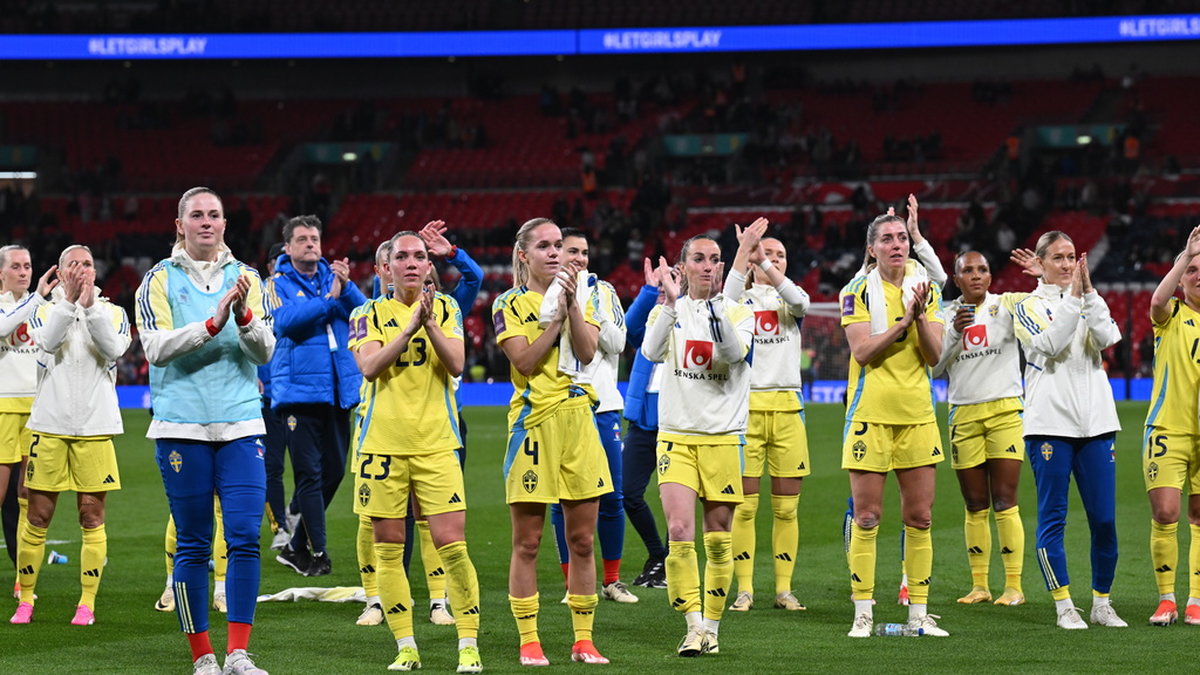 Sverige spelade 1–1 mot England i fredags.