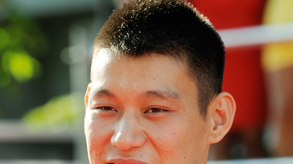 Plötsligt var namnet Jeremy Lin på allas läppar. Han värvades i december 2011 till New York Knicks och blev snabbt basketpublikens favorit. 2012 var verkligen Jeremys år.