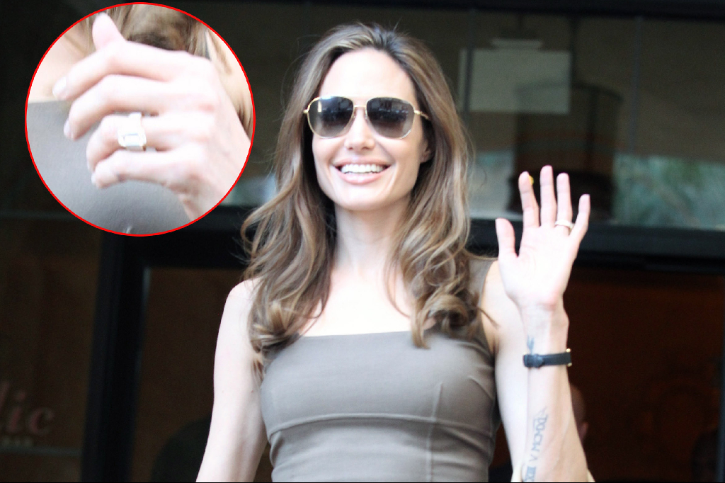 Äntligen förlovade sig Angelina Jolie och Brad Pitt. 