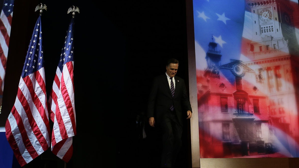 Romney sa att han skulle be för den nya presidenten.