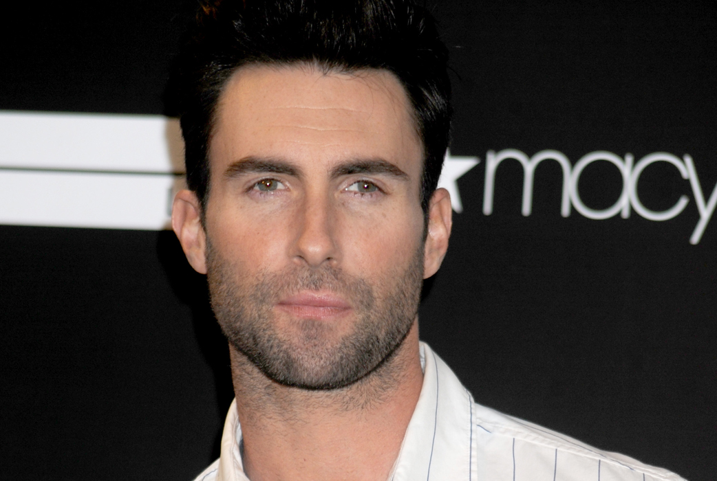 Precis som Adam Levine, som nyligen utsågs till världens sexigaste man av tidningen People. Precis som Adam Levine, som nyligen utsågs till världens sexigaste man av tidningen People.