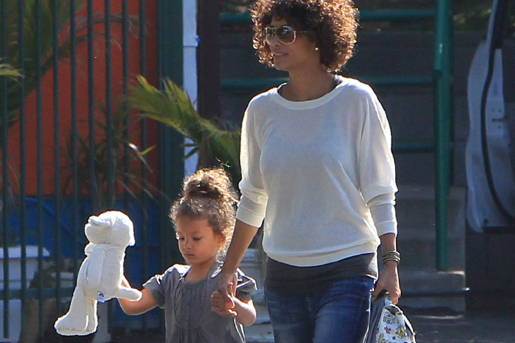 Halle Berry och heter Nahla. Halle Berry och heter Nahla.