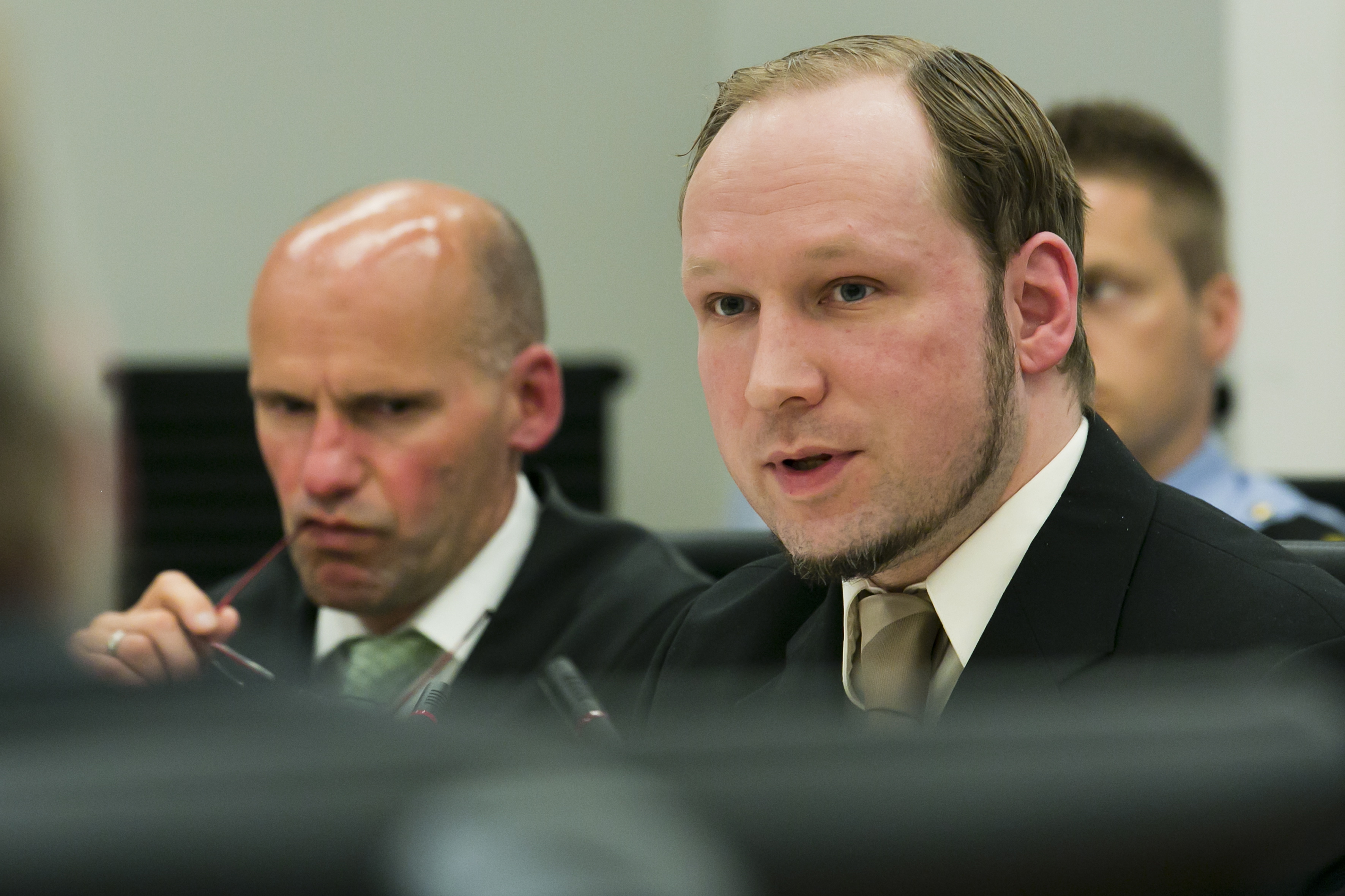 Breivik menar att norska rättspsykiatriker har "kuppat in sig" i rättegången.